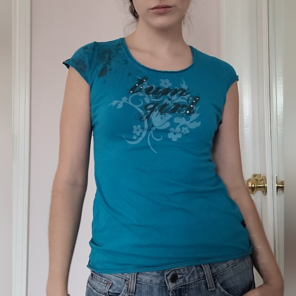 b.u.m equipment sleeveless tee